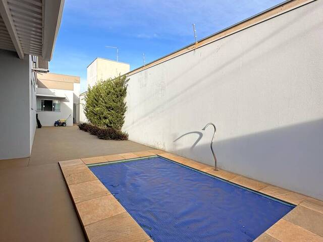 #901 - Casa para Venda em Limeira - SP - 2