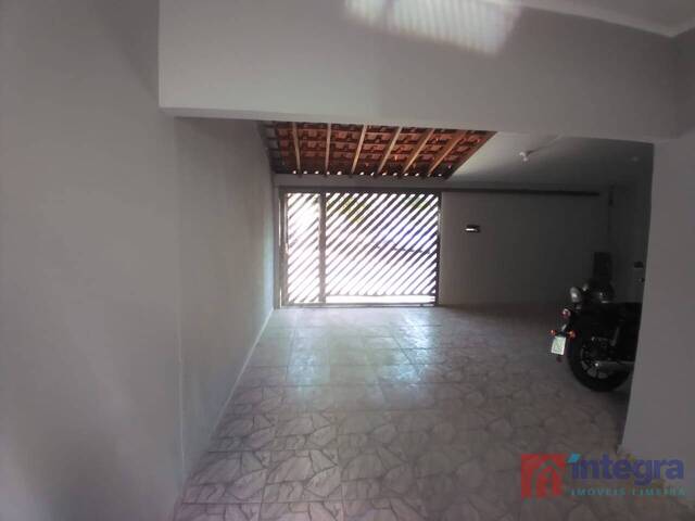 #909 - Casa para Venda em Limeira - SP - 2
